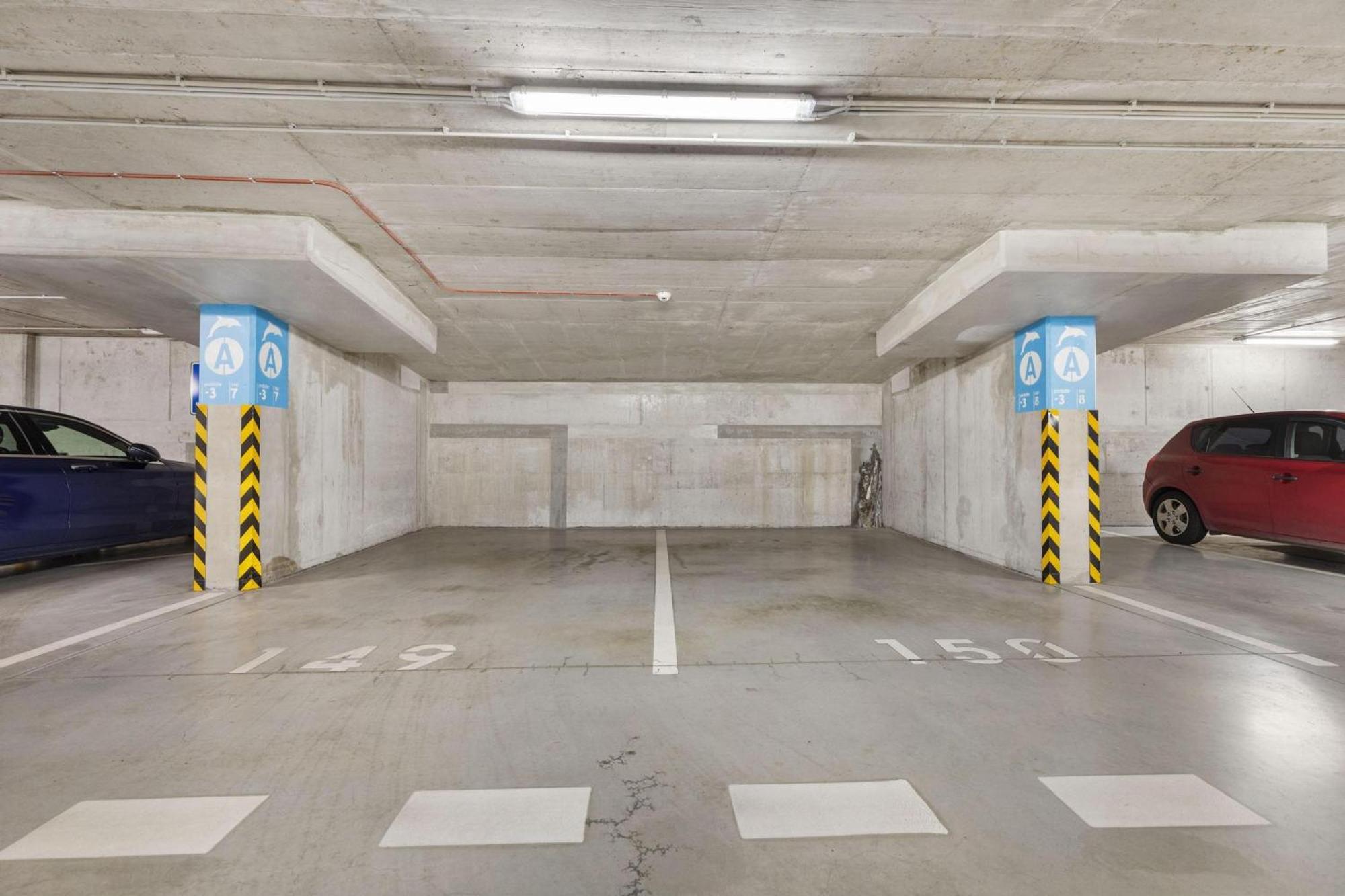 Sky Apartman In Bratislava - With 2 Parking Places ภายนอก รูปภาพ